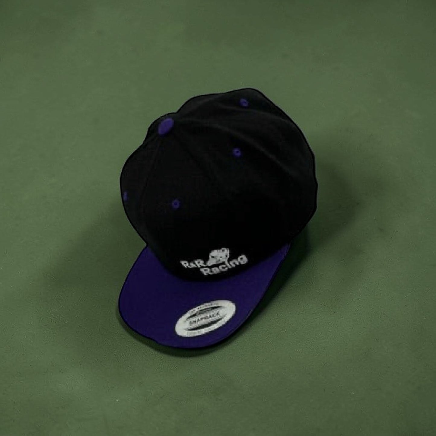 Flat brim snapback